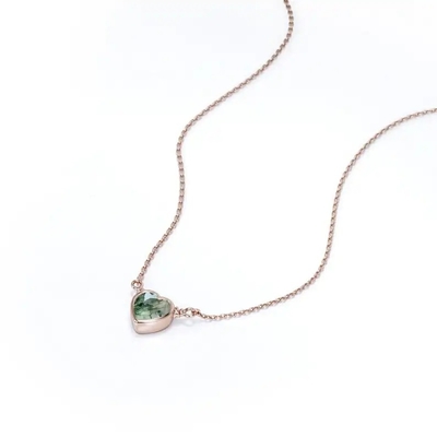 925 luz natural simple de plata Moss Agate Necklace For Sale en forma de corazón verde elegante brillante