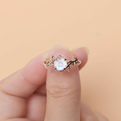 corte de ronda de la flor de la hoja de 14K Rose Gold Moonstone Wedding Rings