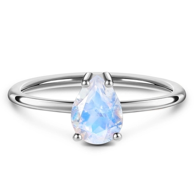 La pera cortó el anillo delicado de Moonstone, 14K Rose Gold Simple Moonstone Ring