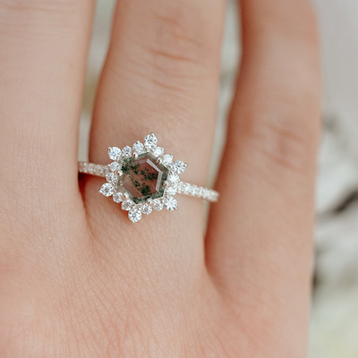 Hexágono Moss Agate Ring del copo de nieve con Moissanites para las mujeres