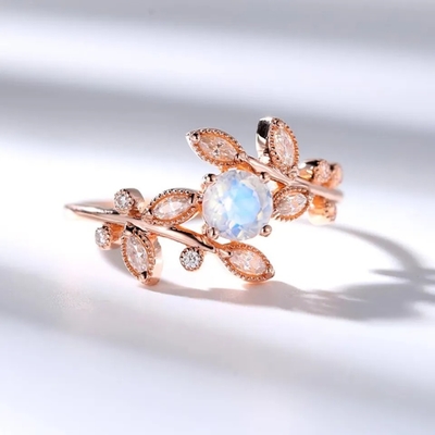 925 de alta calidad Sterling Silver Natural Stone Jewelry tallaron el anillo de la hoja de Moonstone del arco iris