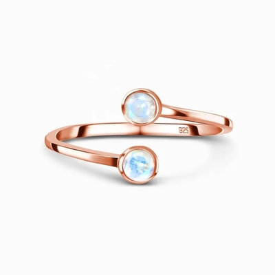 El oro blanco Moonstone oval Art Deco Unique Engagement Ring fijó 925 Sterling Silver