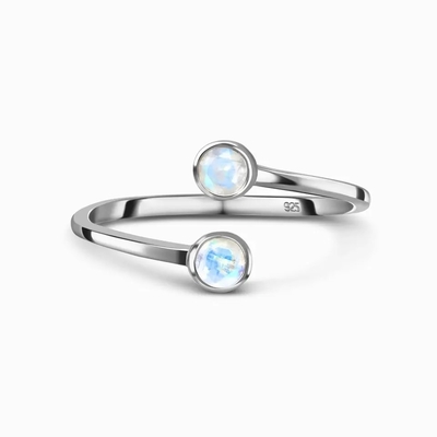Corte auténtico de la pera de Moonstone de las piedras preciosas 925 del aniversario de los anillos de plata naturales de la joyería