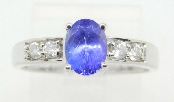 anillo natural auténtico de Tanzanite del óvalo del oro blanco 14k con la CZ