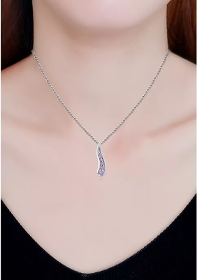 1/3 ct. t.w. Collar pendiente del viaje de la amatista 7-Stone en Sterling Silver