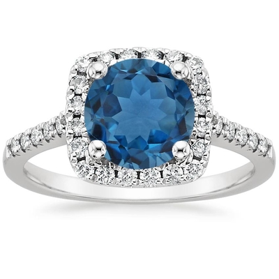 Topacio azul en forma de corazón y oro blanco de piedra del anillo 10K de la promesa del acento tres de la CZ