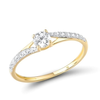 Oro de amarillo del anillo 18K de las mujeres del compromiso del solitario de Moissanite del corazón