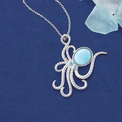 Collar pendiente del pulpo de Larimar en los acentos de Sterling Silver With CZ