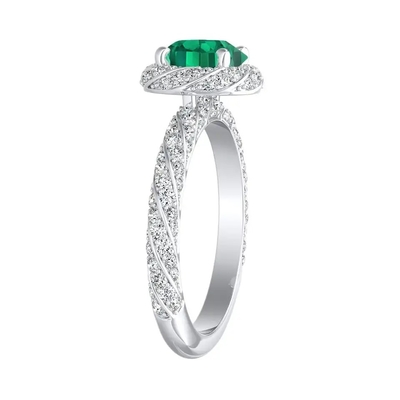 El laboratorio de los anillos de bodas del corte de ronda de la joyería del halo creó a Emerald Engagement Ring verde