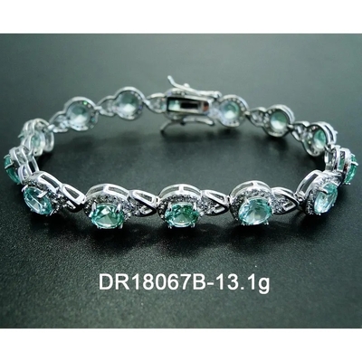 925 Sterling Silver Elegant Women Bracelet pavimentan la determinación del brazalete de rubí sintético verde