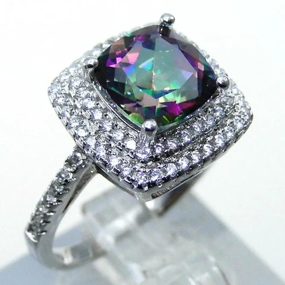 La joyería de plata de 925 Serling fija el corte Topaz Engagement Ring místico del amortiguador
