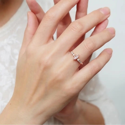 Anillo minimalista de la joyería de las mujeres de la plata de Marquise Cut Pink Morganite S925 del diseño del compromiso