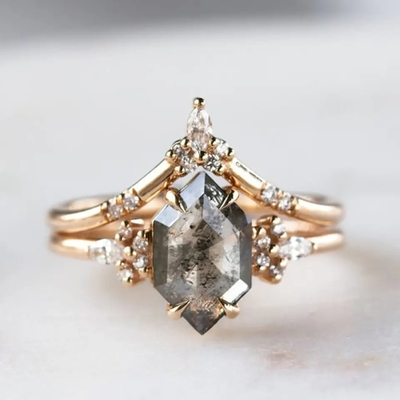 El hexágono de plata 925 cortó a las mujeres Ring Sets de Diamond Moissanite Ring Curved Matching de la sal y de la pimienta