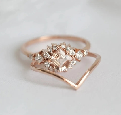 El oro de 925 Sterling Silver Fascination Pretty Rose plateó el halo chispeante fino Ring Set del Morganite
