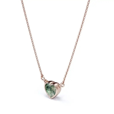 925 luz natural simple de plata Moss Agate Necklace For Sale en forma de corazón verde elegante brillante