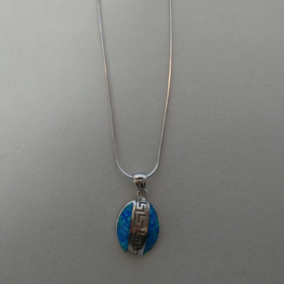 Diseño dominante Meandros Opal Pendant Necklace With 925 Sterling Silver