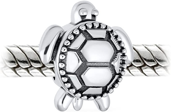 Gota del encanto del descenso de la tortuga de mar  con los cristales hechos a mano en Sterling Silver For Flawless Finish