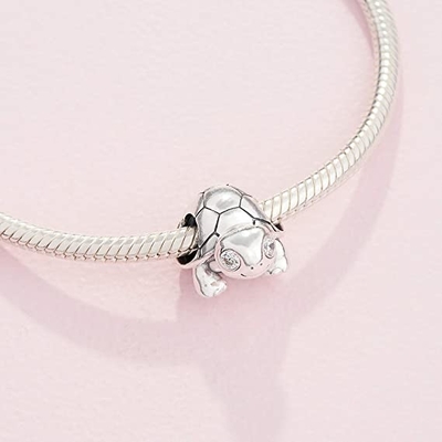 Gota del encanto del descenso de la tortuga de mar  con los cristales hechos a mano en Sterling Silver For Flawless Finish