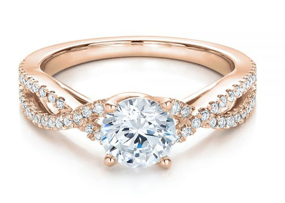 Garra que fija 18K Rose Gold Ring 0.8ct con GH VS1 GIA Diamond