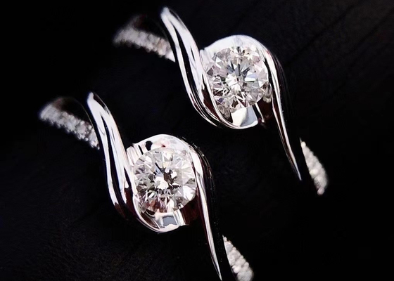 ODM real redondo del material del oro blanco del corte 0.46ct Diamond Jewellery Ring 14K