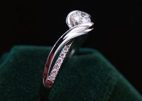 ODM real redondo del material del oro blanco del corte 0.46ct Diamond Jewellery Ring 14K