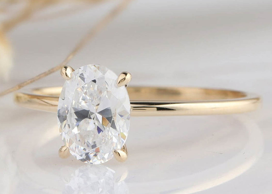 tamaño crecido laboratorio cortado oval del material los 0.7×0.9cm del oro del anillo 14K de 1.5ct Moissanite