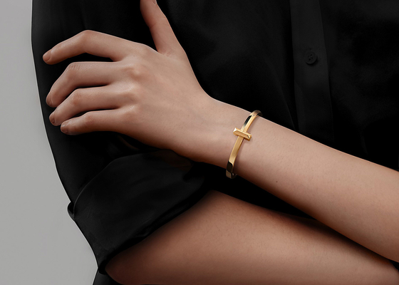 18K peso ancho del T1 Diamond Hinged Bangle 43.31g para el aniversario