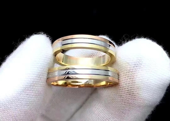 Anillo de oro del color del ajuste 3 del diente, ODM del OEM de la alianza de boda del oro 18k