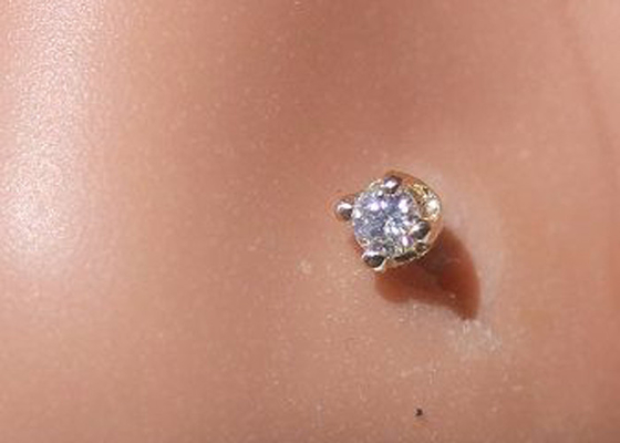 El ODM 18k Rose Gold Nose Ring, sospecha el diamante natural de Pin With 1.5-2.5m m de la perforación