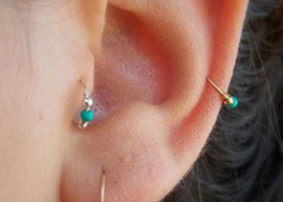 Perforación de la nariz del oro del aro 18K con Opal Inner Diameter natural 8-12m m