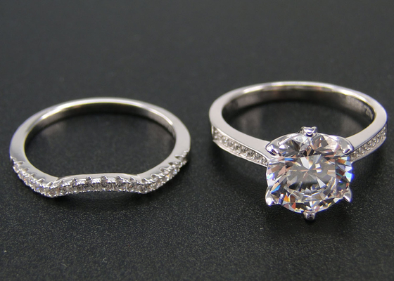 Corte brillante Diamond Ring 1.25CT, 18k oro blanco Ring Set For Women de la ronda 1PCS