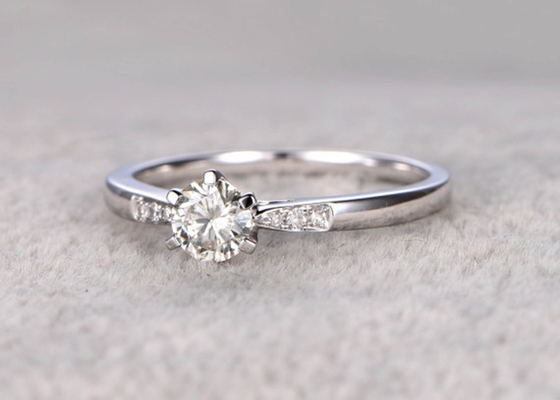 ODM real del material del oro blanco del anillo de 5m m Moissanite Diamond Jewellery para el desgaste diario