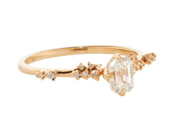 Moda Emerald Cut Diamond Ring, piedra de Ring With 6×8m m del compromiso del sistema de la garra