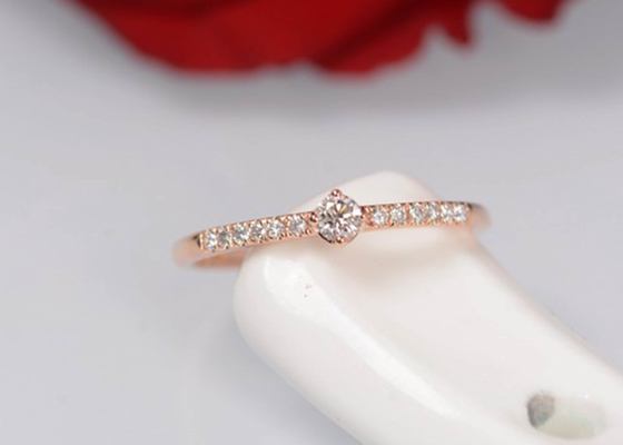 corte de ronda real del peso del anillo 0.25ct de 4m m Diamond Jewellery para el OEM del aniversario