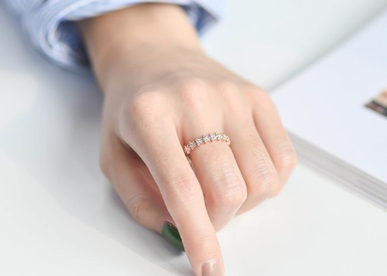 estrella Diamond Ring, compromiso Ring For Women Girl del oro 0.54ct del oro 18k de 1.3m m