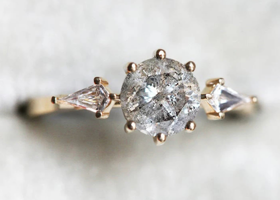 0.8ct Diamond Engagement Rings crecido laboratorio, OEM del ODM del anillo de bodas del oro 9k