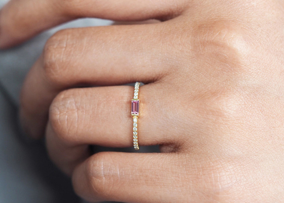 Anchura fina del anillo de oro del diamante 9K 0.20ct 2.5M M para el diente del compromiso que fija el tipo