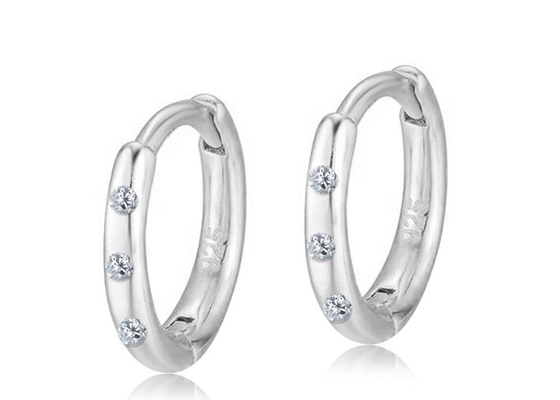 peso del tamaño 1.3-1.5g de 0.06ct Diamond Huggie Hoop Earrings 8m m 7m m 6m m