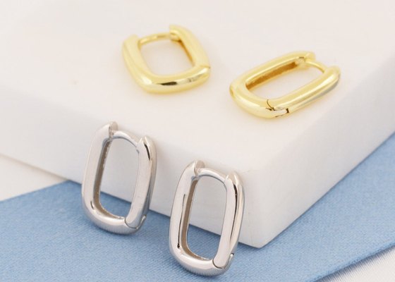 Grueso oval de los pendientes 2m m del oro del aro 9K con el diámetro interno de 6x10m m