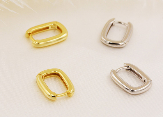 Grueso oval de los pendientes 2m m del oro del aro 9K con el diámetro interno de 6x10m m