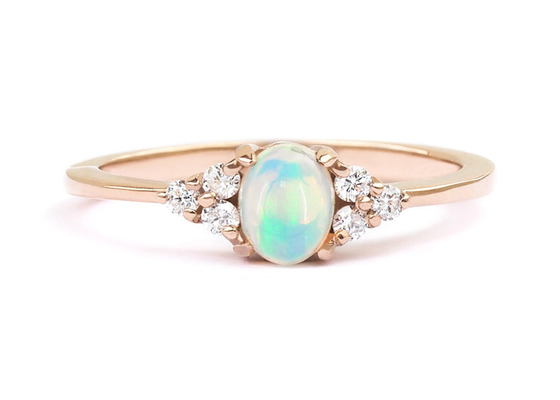Cobochon cortó el anillo de oro 9K, tamaño natural de 0.5ct Opal Ring 5×7M M
