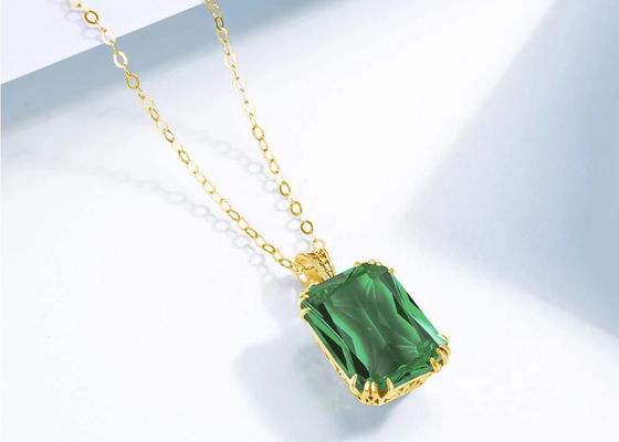 Collares 2.67ct 8×10m m del oro del vintage 14K con Emerald Pendant natural